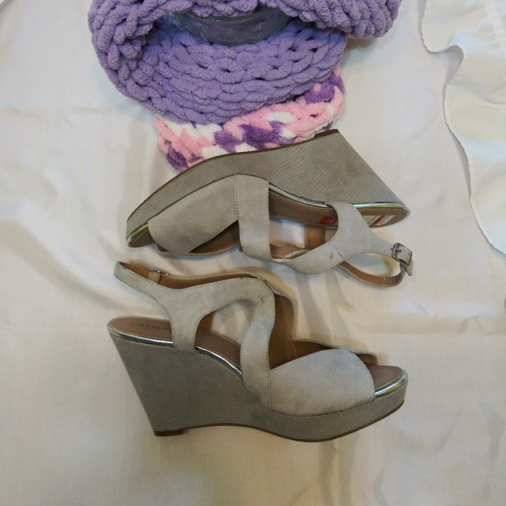ALFANI " PELLAE" wedge sandals - Picture 3 of 5